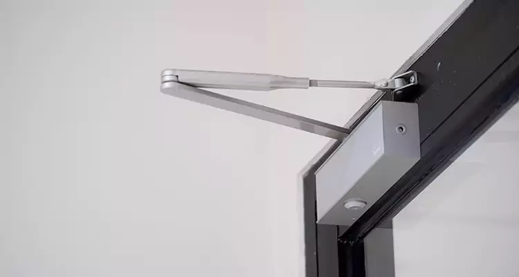 Screen Door Closer Installation in Wekiwa Springs, FL